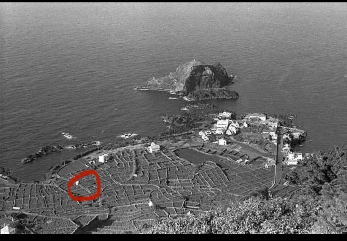 Waves Song - Cottage Porto Moniz Exteriör bild